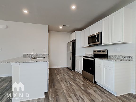5th image of 254 Winston Ln #22