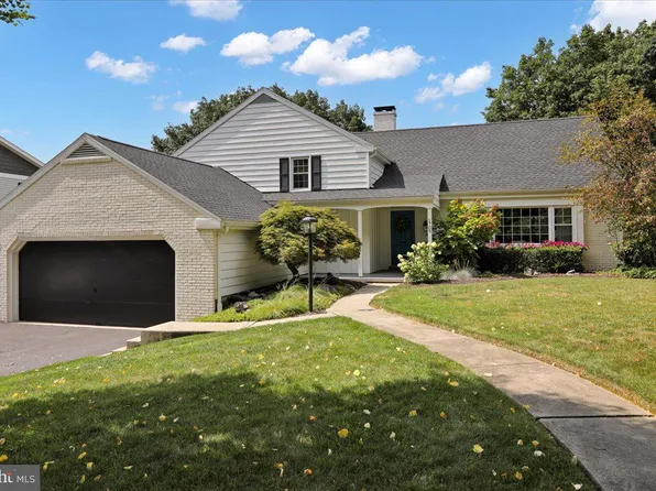 1709 Dauphin Ave, Wyomissing, PA 19610