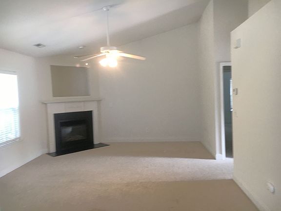 3rd image of 129 S Palm Dr