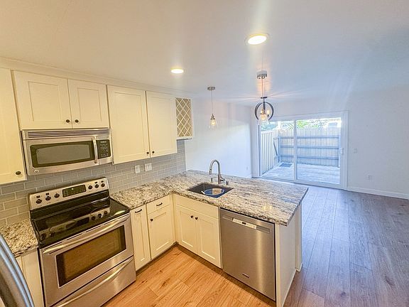 5th image of 5249 Quemado Ct