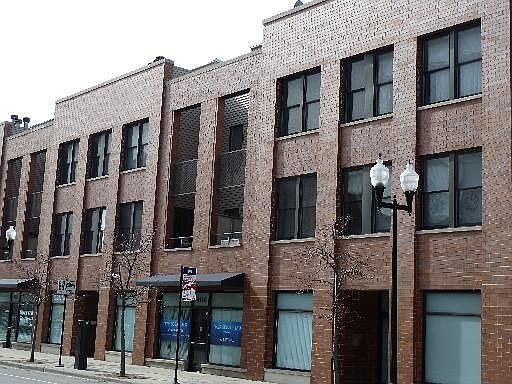 1st image of 4100 N Lincoln Ave #P-37