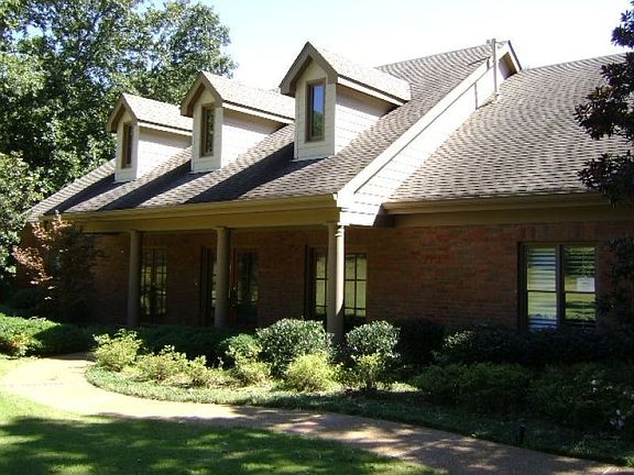 2nd image of 480 N Country Way Dr