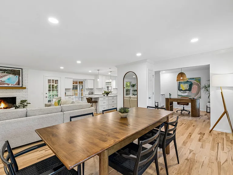 1518 Lipscomb Dr — Photo 8