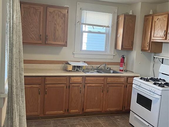5th image of 2024-2026 Oregon Ave #2