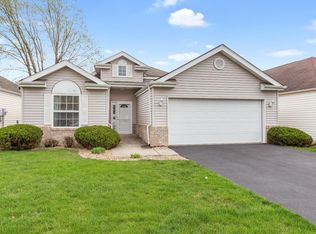 8285 Pointe Dr, Winfield, IN 46307