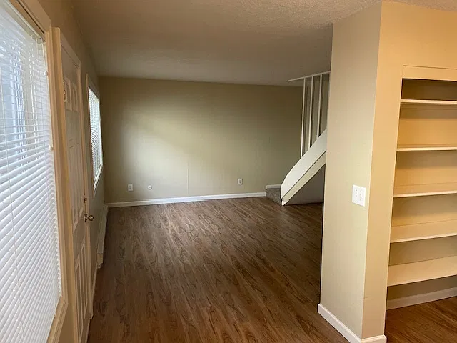 2 bed, 750 sqft, $1,695 — Photo 3