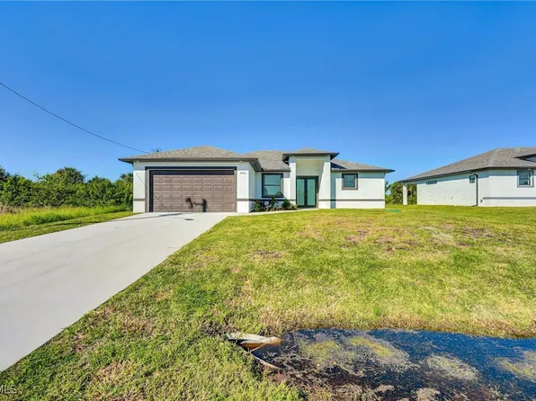 1026 Harwood Ave, Lehigh Acres, FL 33974