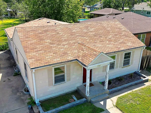 845 S Front St, Salina, KS 67401