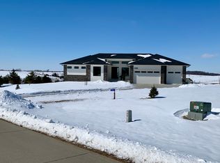 2985 142nd Ct, Van Meter, IA 50261