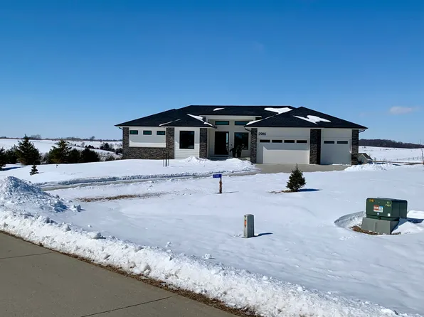 2985 142nd Ct, Van Meter, IA 50261