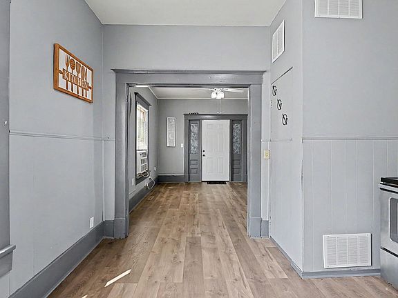 5th image of 532 S Ellis Ave