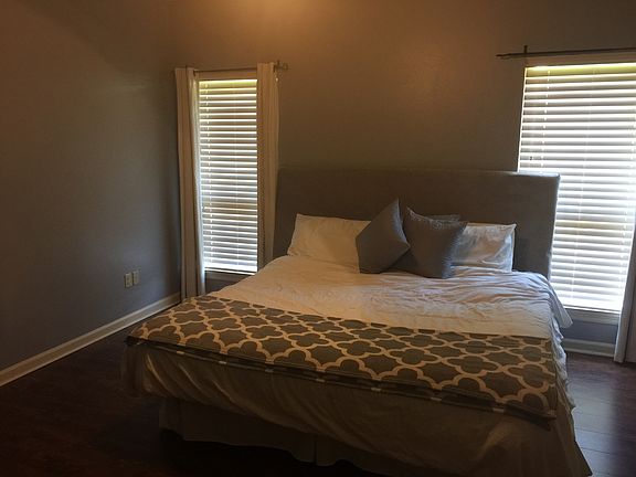 5th image of 1190 Madrid Ave