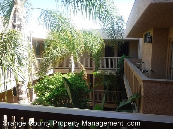 2nd image of 1616 S Barrington Ave APT 202