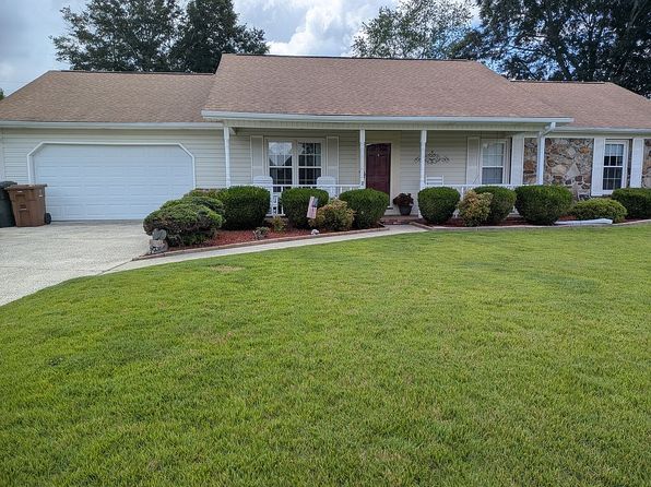 1206 Seminole Dr NW