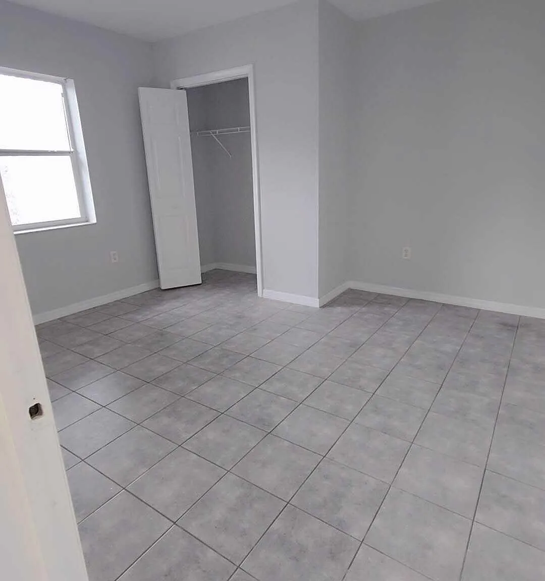 1 bed, 1.0 bath, 3808 sqft, $1,600 — Photo 2
