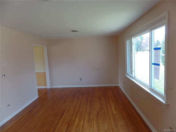 2nd image of 7988 Colony Dr