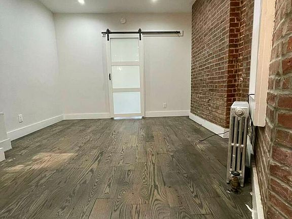 3rd image of 218 E 27th St APT 6