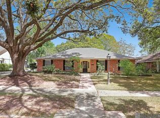991 Colonial Dr, Baton Rouge, LA 70806