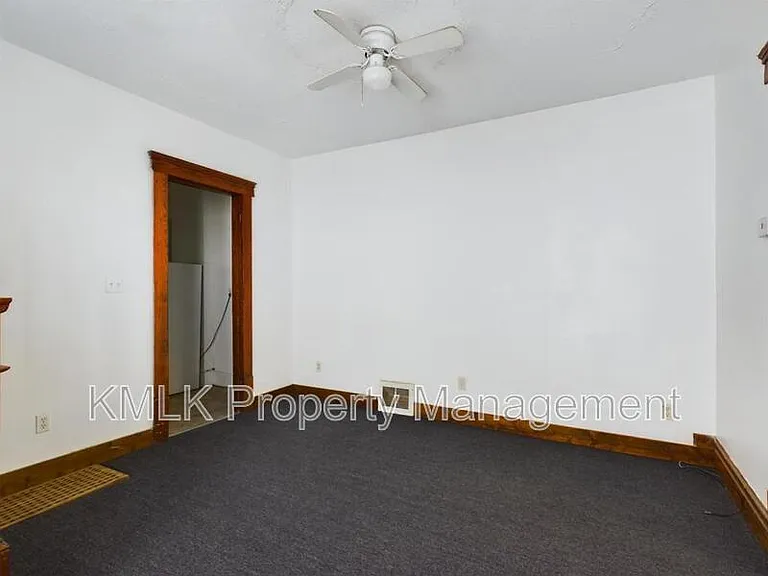 693 Kling St — Photo 9