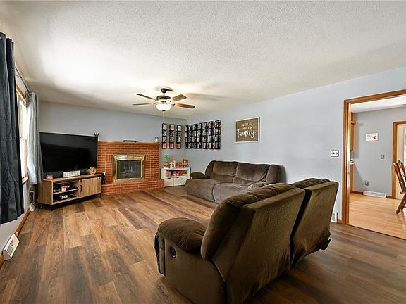 5th image of 503 SW Maple Ln