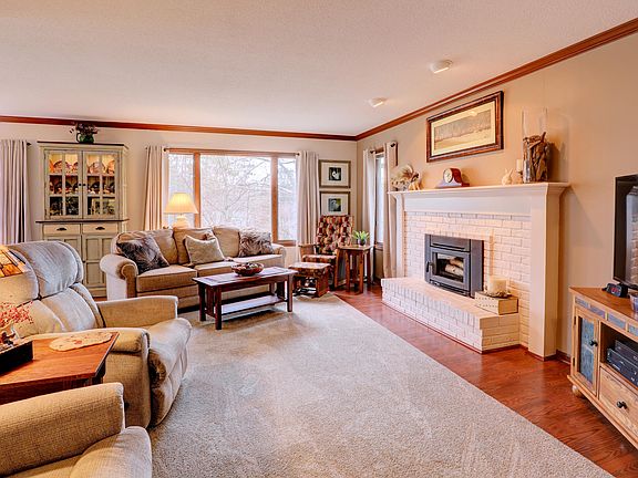 4th image of 13760 Lakeshore Dr