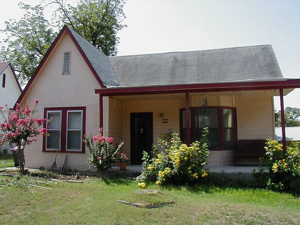 Cottage Syle Stucco Exterior