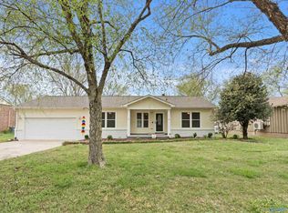 12010 Country Lane Dr SE, Huntsville, AL 35803