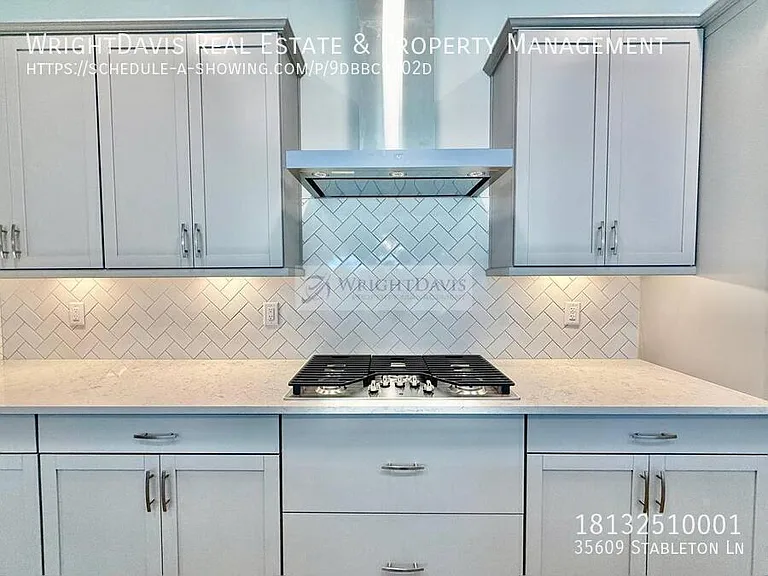 35609 Stapleton St — Photo 9