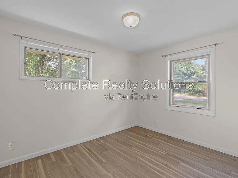 5661 Bermuda Dr — Photo 23
