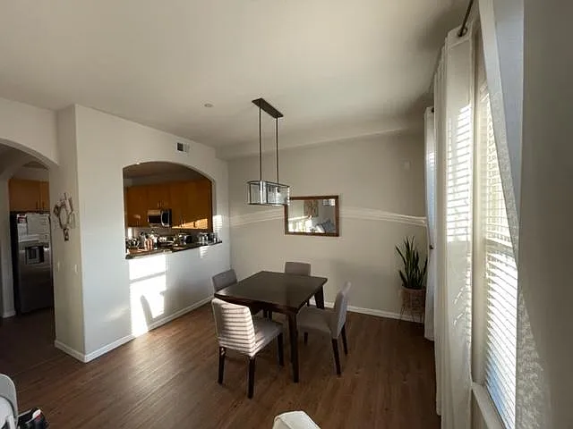 2 bed, 1257 sqft, $2,700 — Photo 4