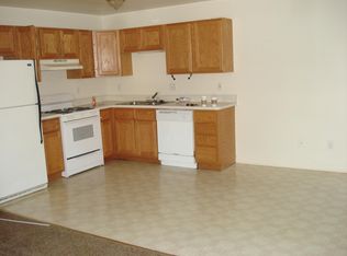 2427 North Rd APT B, Fenton, MI 48430