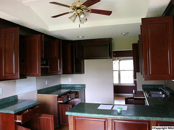 3rd image of 104 Brokenbranch Dr