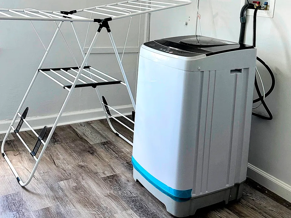 Washer in Unit!!