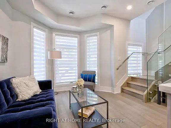 5th image of 131 Brock Ave #1A