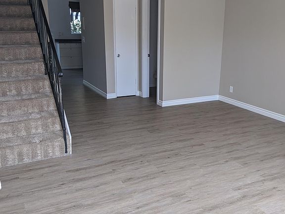 5th image of 100 S Lincoln Ave Suite 2