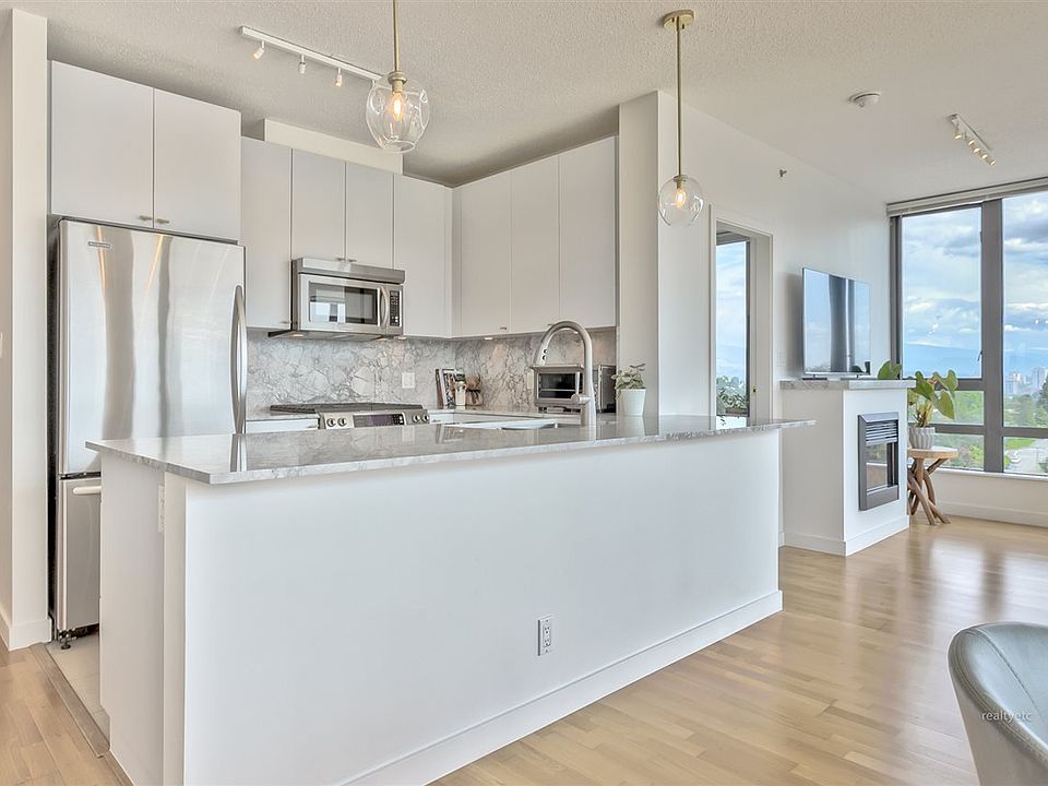 1st image of 110 Brew St #2102