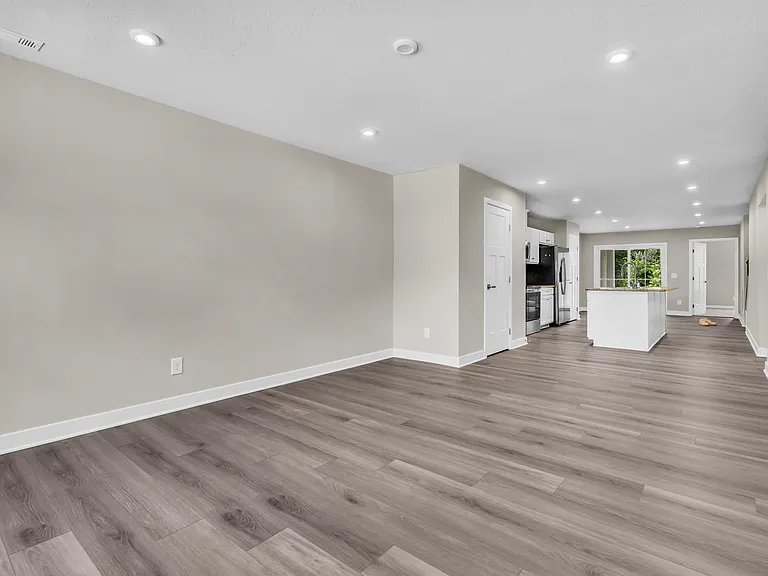 1292 Divot Cir — Photo 9