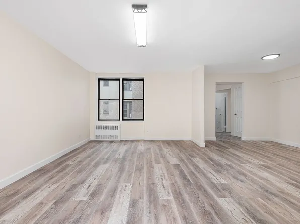 482 Ocean Pkwy #5C, Brooklyn, NY 11218
