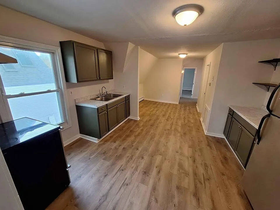 200 Elm St #2