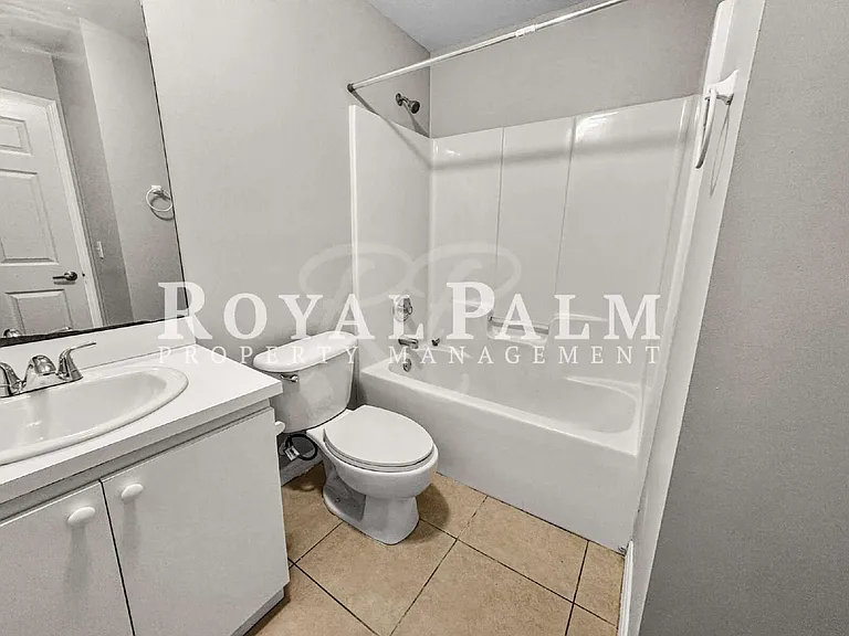 1321 SE 8th Ave #5 — Photo 28