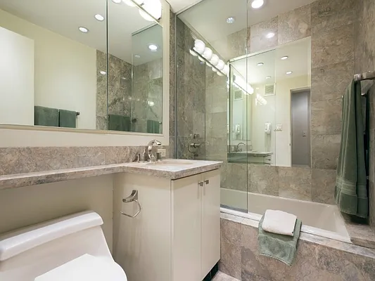 Sold by Sotheby's International Realty | media 6