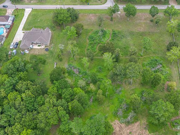 3rd image of 49 Lakeview Dr