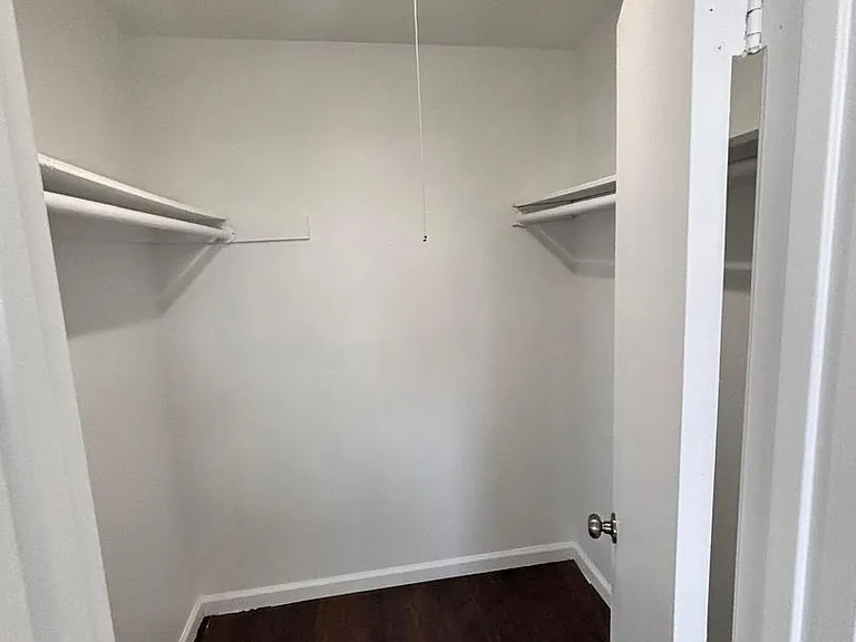 20954 Bryant St — Photo 3