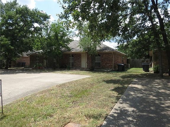 2nd image of 633 San Mario Ct