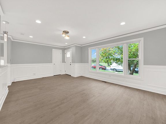 4th image of 13837 S Stewart Ave