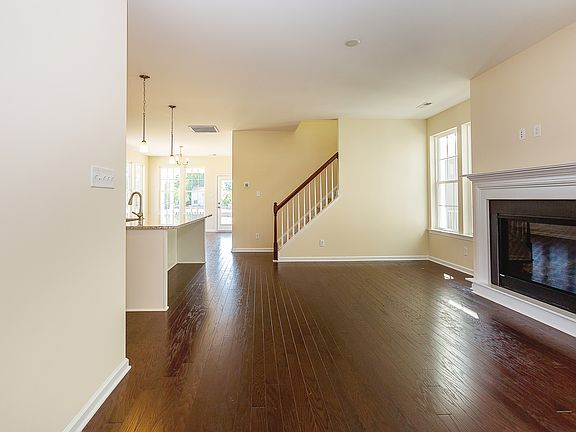 2nd image of 1433 Independence Blvd Blvd