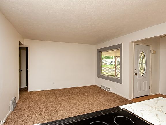 2nd image of 529 Cornell Ave