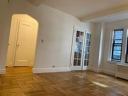 4th image of 127 W 96th St #6S