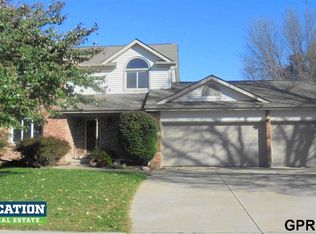 5010 Elk Ridge Rd, Lincoln, NE 68516