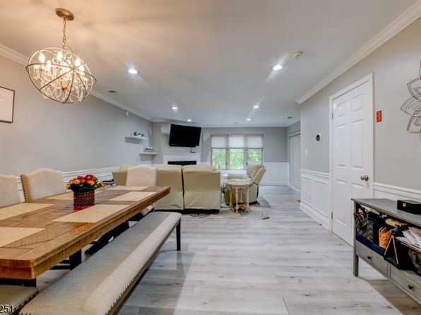 58 Sunrise Dr